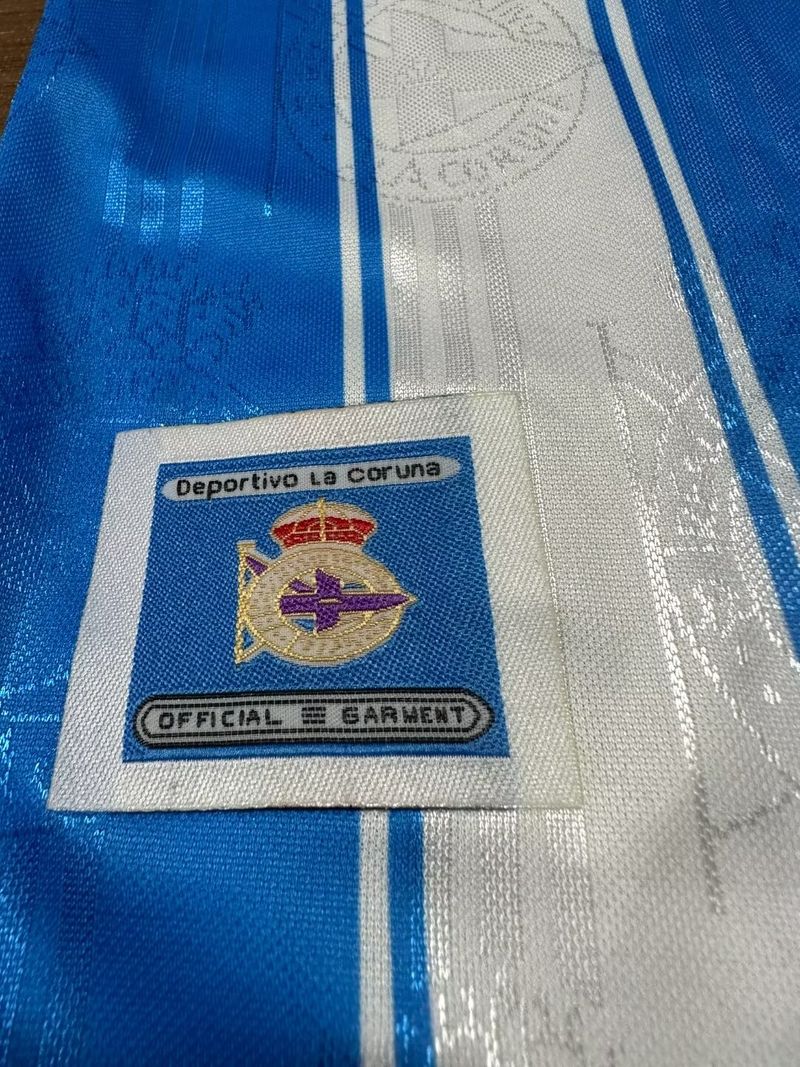 Retro La Coruña 1997-1998 home game - Image 6