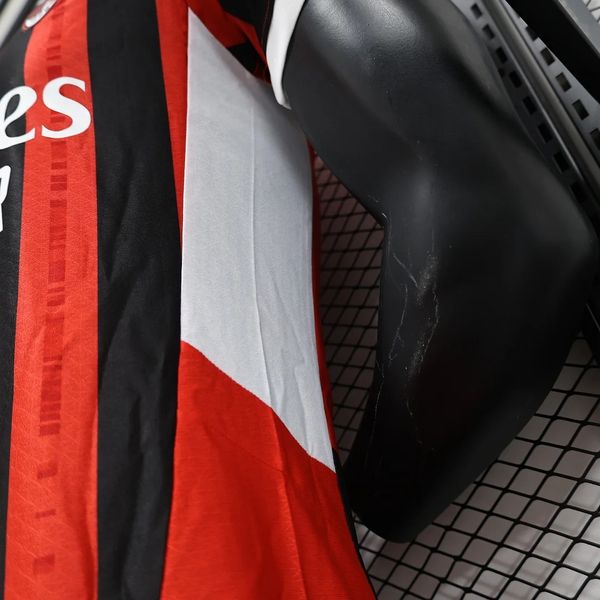 AC Milan 2024-2025 home game player - Image 7