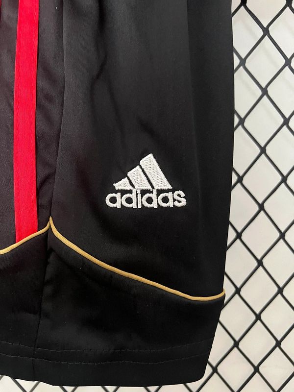 Retro Kid Size AC Milan 2006-2007 home game - Image 8