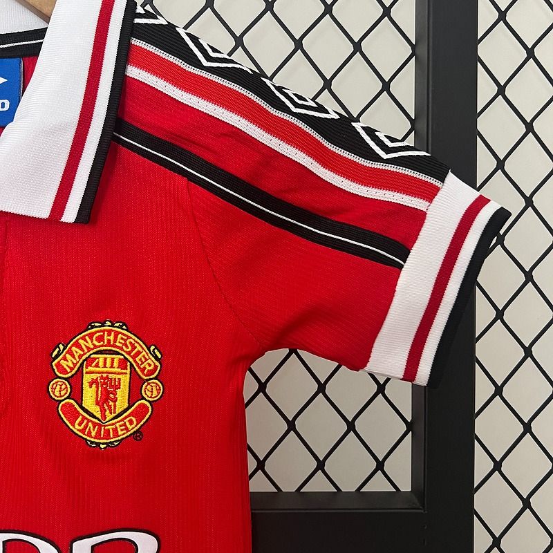 Retro Kid Size Manchester United 1998-1999 home - Image 8