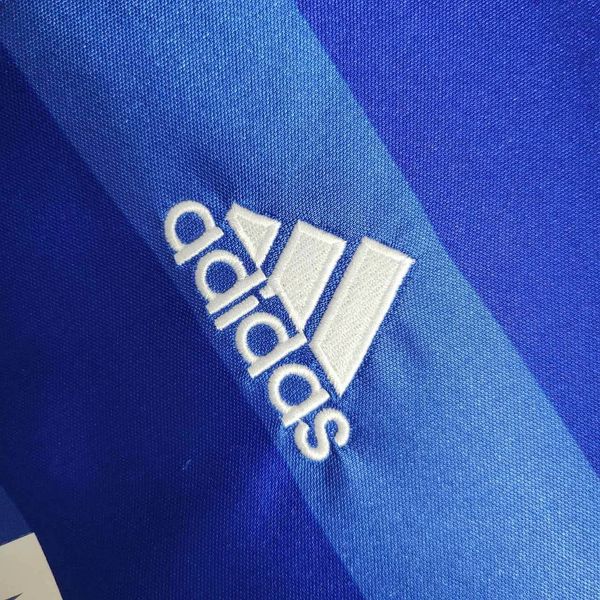 Retro Chelsea FC 2011-2012 home game - Image 6