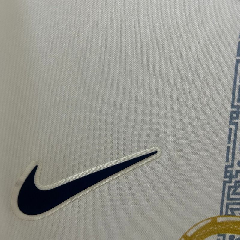 Tottenham Hotspur 2025-2026 pre-training - Image 8