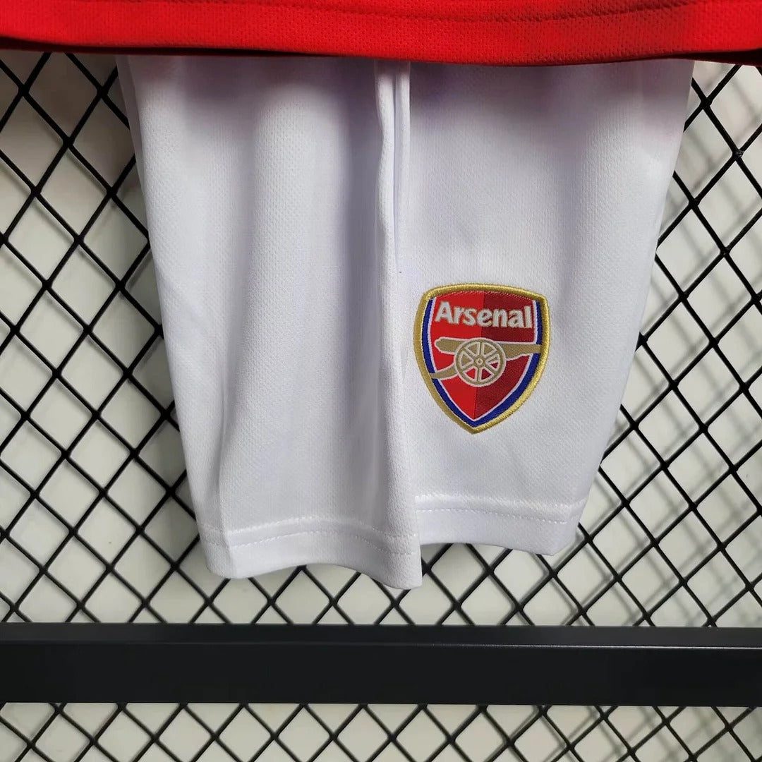 Retro Kid Size Arsenal FC 2002-2003 home game - Image 7