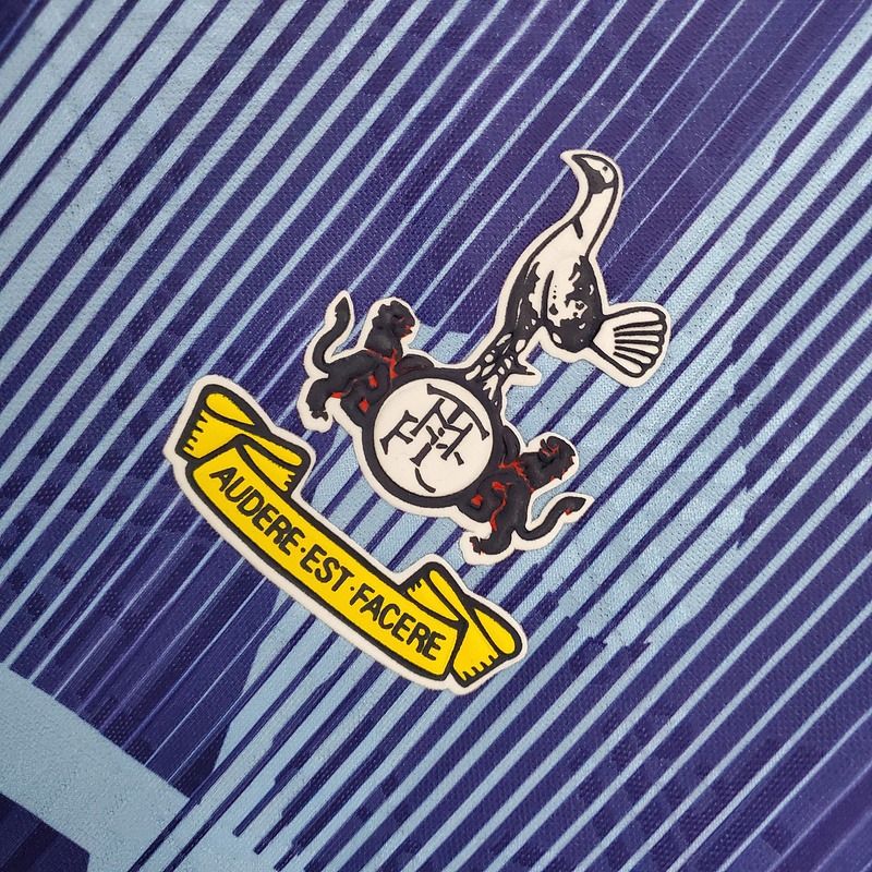 Retro Tottenham Hotspur 1992-1994 third away - Image 6