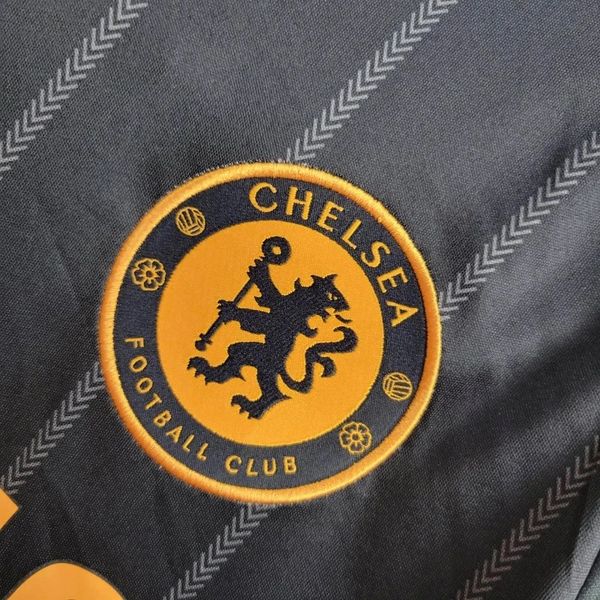 Retro Chelsea FC 2010-2011 away game - Image 6