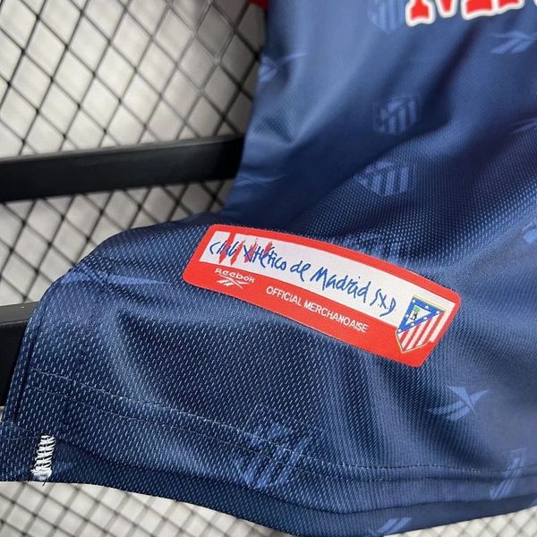 Retro Atletico Madrid 1998-1999 away game - Image 7