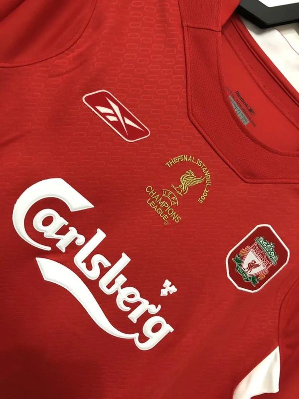 Retro Liverpool FC 2004-2005 home game - Image 6