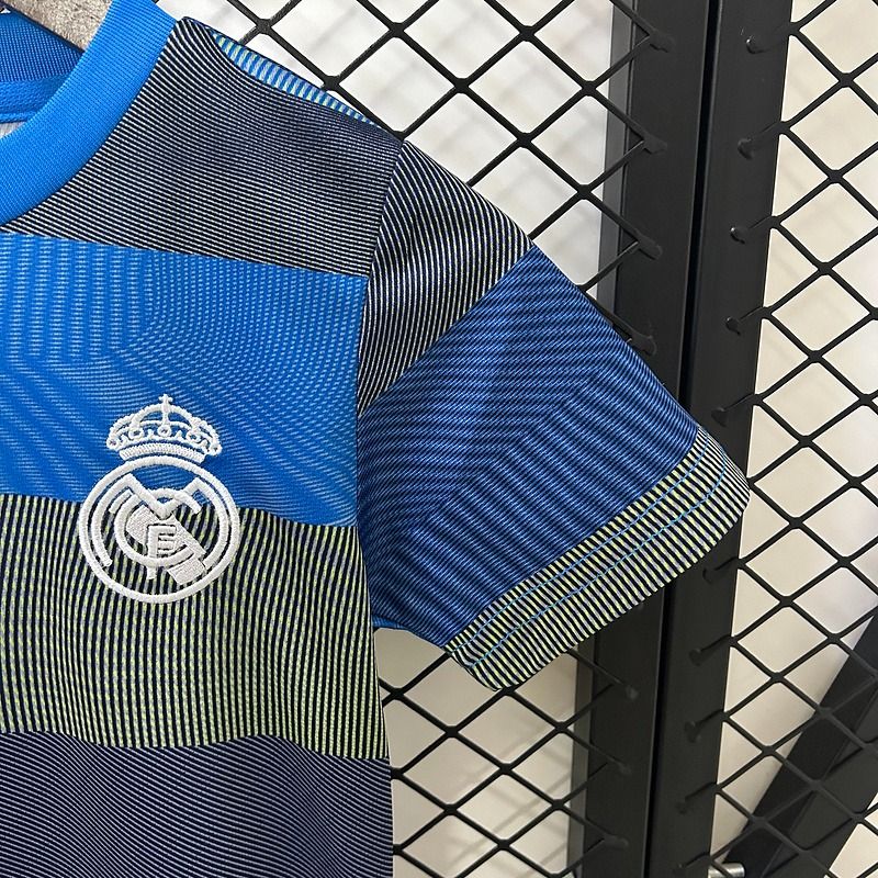 Kid Size Real Madrid 2025-2026 training - Image 6