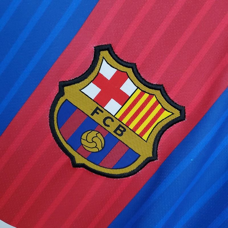 Retro FC Barcelona 2016-2017 home game - Image 7