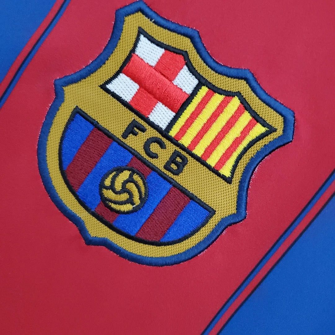 Retro FC Barcelona 2003-2004 home game - Image 7