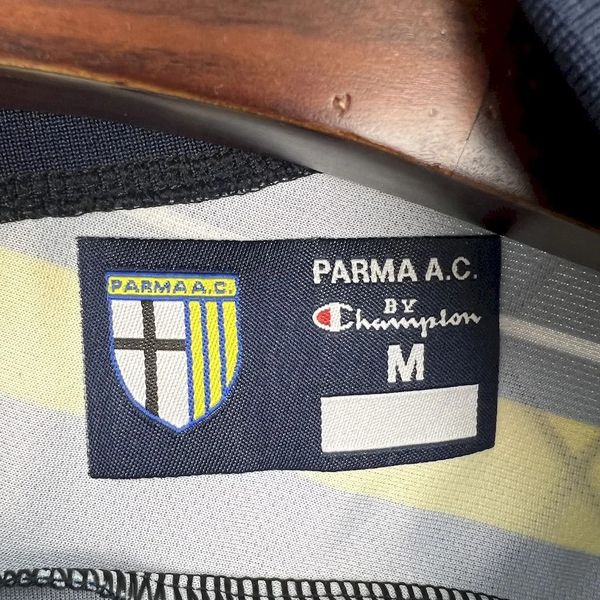 Retro Parma Calcio 1999-2000 away game - Image 6
