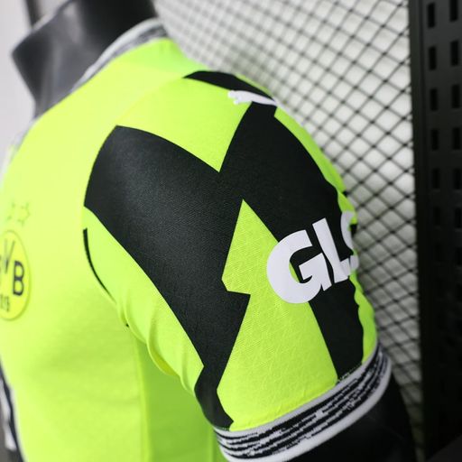 BVB Dortmund 2025-2026 Special Edition player - Image 6