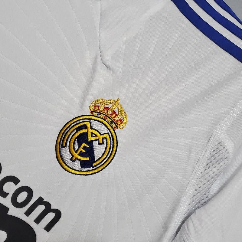 Retro Real Madrid 2010-2011 home game - Image 7