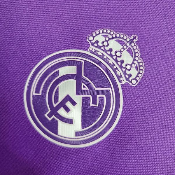 Retro Real Madrid 2016-2017 away Long Sleeve - Image 6