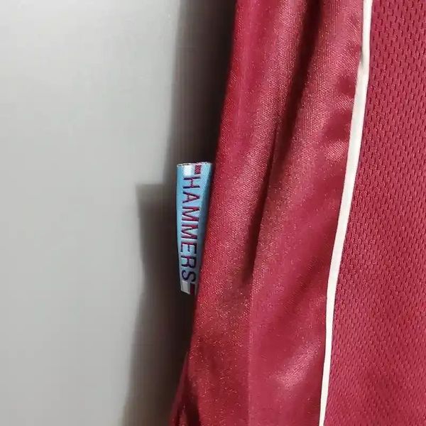 Retro West Ham United 1999-2001 home game - Image 8