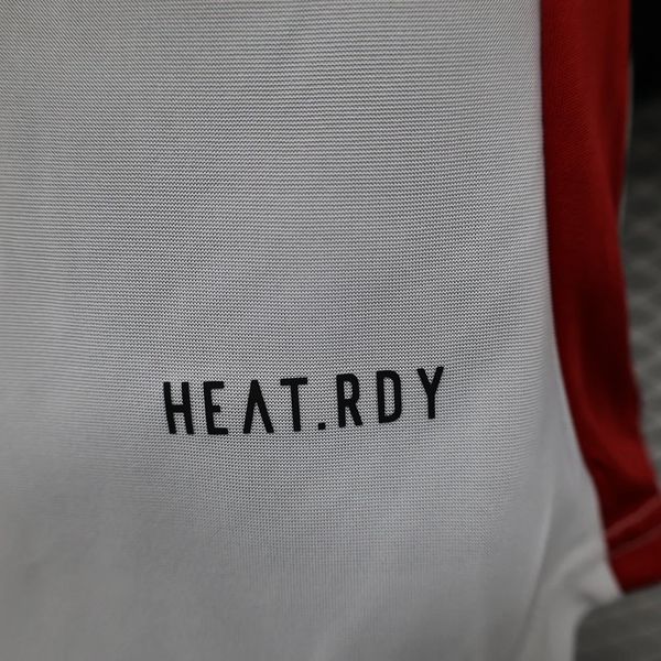 Manchester United 2025-2026 pre-training uniform - Image 9
