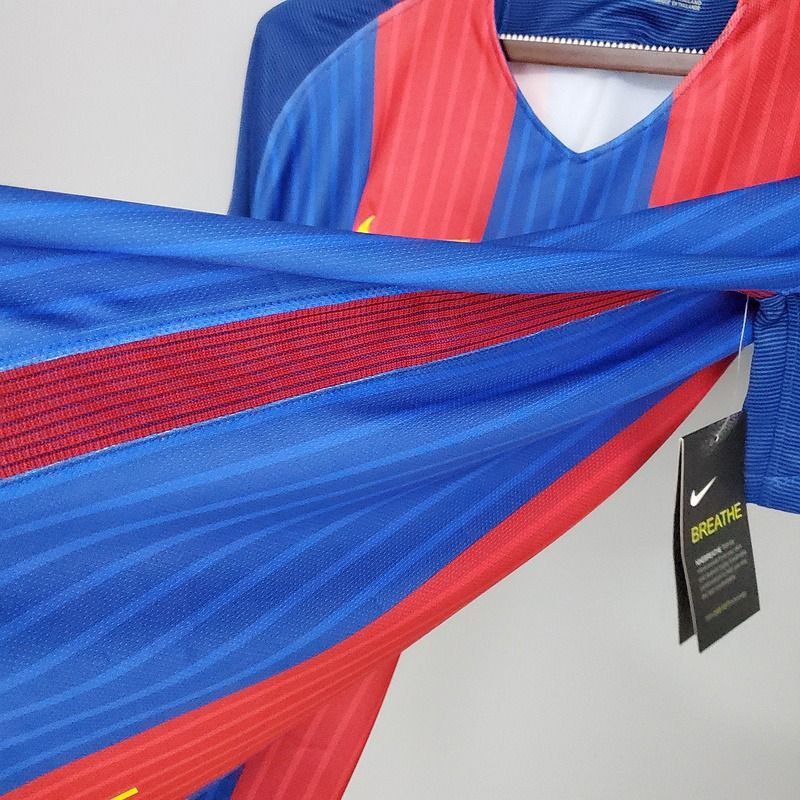 Retro FC Barcelona 2016-2017 home game - Image 6