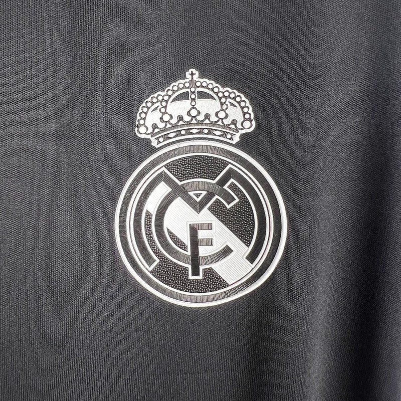 Retro Real Madrid 2016-2017 second away game - Image 7
