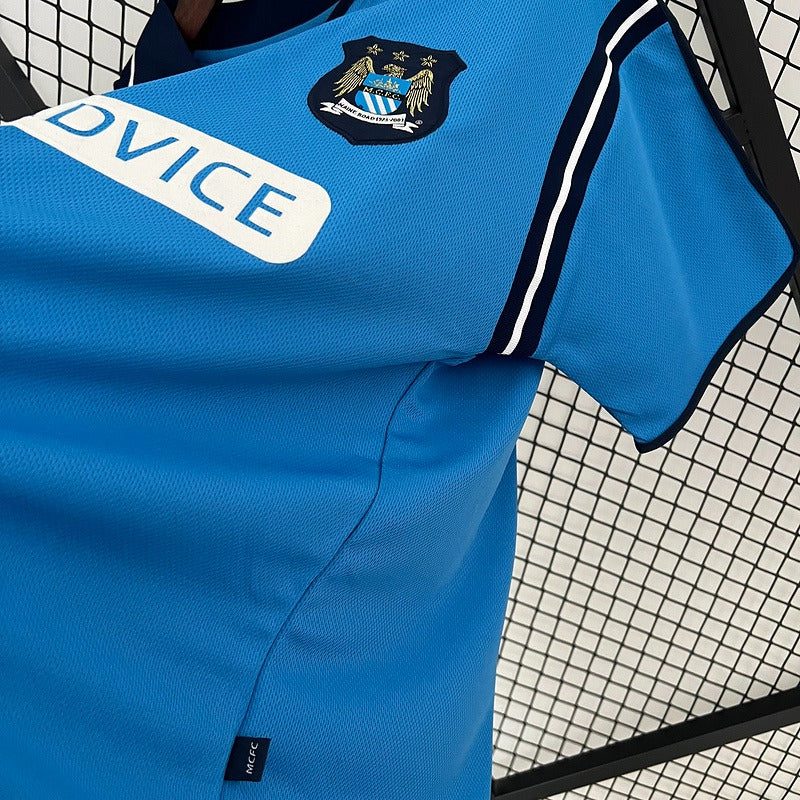 Retro Manchester City 2002-2003 home game - Image 7