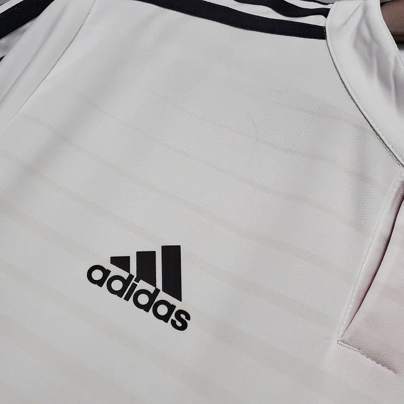Retro Real Madrid 2014-2015 home game - Image 8
